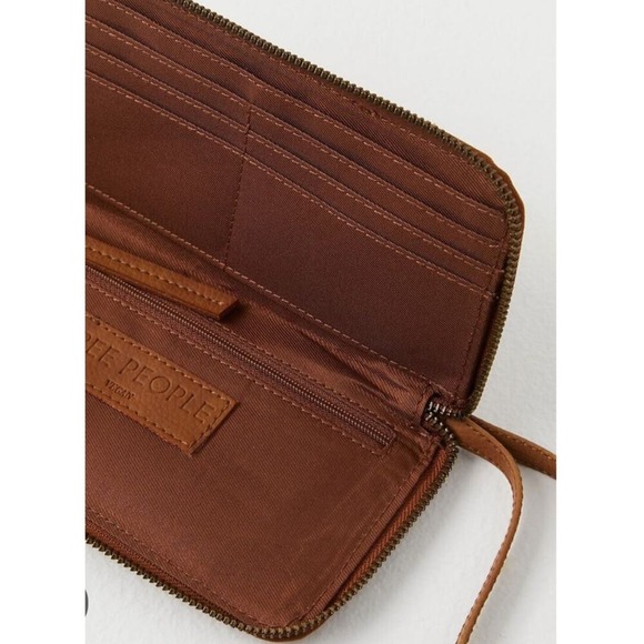 Free People Distressed Vegan Leather Wallet NWT - Picture 6 of 11